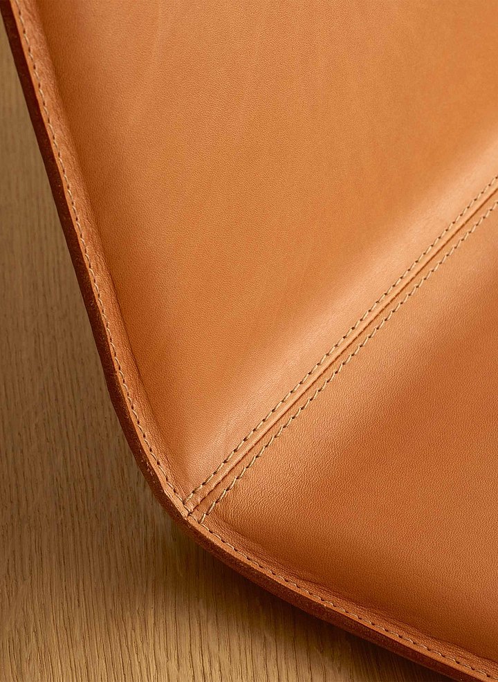 csm_bulthaup_b_Solitaire-Sitzschale-6-portrait_23ef5aeca2